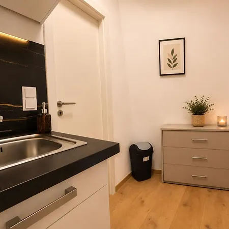 Zum Rheinberg Apartment *